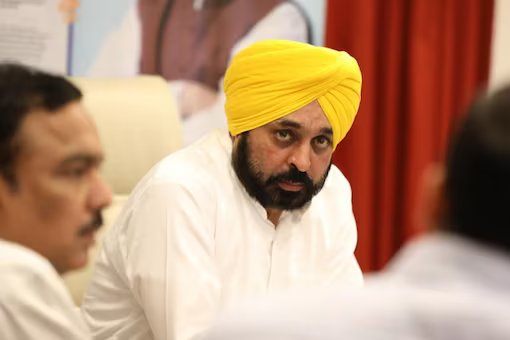 Punjab Oppn Accuses Mann Govt of Spiritless Probe into Smuggling of Liquor to Gujarat