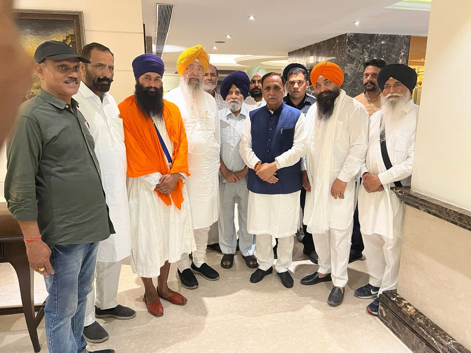 हम बहुत खुशकिस्मत हैं, हमें पांच प्यारों के परिवार का मिला आशीर्वाद : विजय रूपाणी