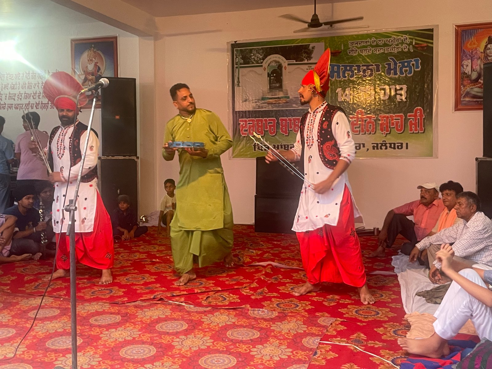 ਮੇਲਾ ਬਾਬਾ ਮੋਹਕਮ ਸ਼ਾਹ ਖਾਬਂਰਾ ਤੇ ਲਗੀਆਂ ਰੋਕਣਾ 