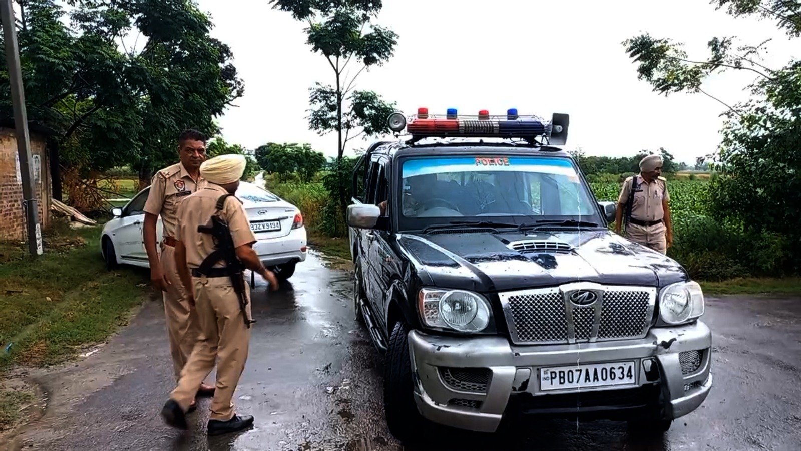 होशियारपुर में पुलिस और गैंगस्टर के बीच एनकाउंटर, 3 गिरफ्तार