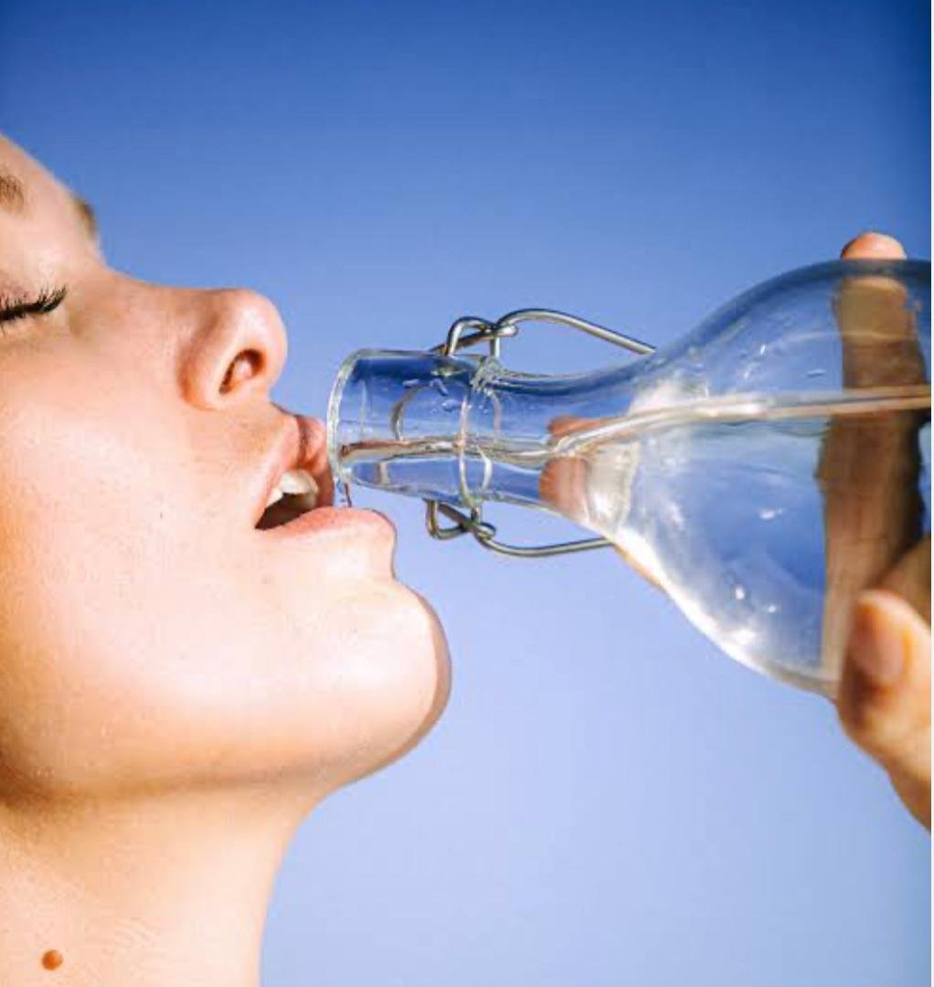 ਸਵੇਰੇ ਉੱਠਦੇ ਸਾਰ ਪਾਣੀ ਪੀਣ ਨਾਲ ਹੁੰਦੇ ਨੇ ਕਈ ਫਾਇਦੇ