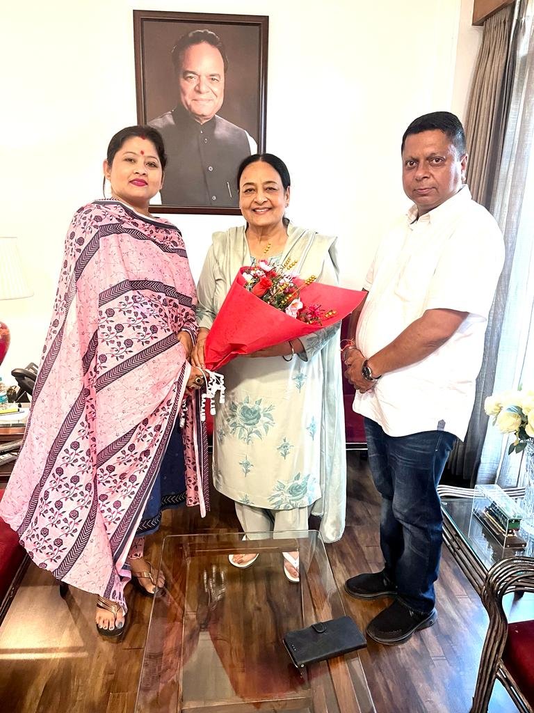 All India artist welfare association invited Karmjit Chaudhary 