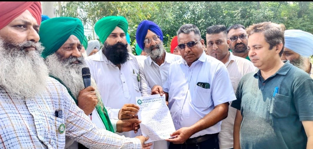 ਅੱਜ ਭਾਰਤੀਆਂ ਕਿਸਾਨ ਜ਼ਿਲ੍ਹਾ ਜਲੰਧਰ ਦੇ ਪ੍ਰਧਾਨ ਜਸਵੰਤ ਸਿੰਘ ਸਿੰਘ ਦੋਨਾਂ ਦੀ ਅਗਵਾਈ ਵਿੱਚ ਧਾਰਨਾ 