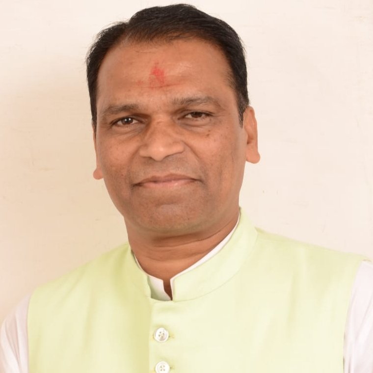 सीवरेज की समस्या के कारण महिला की मौत के बाद भी कुंभकर्णी नींद सोआ पड़ा है नगर निगम प्रशासन,