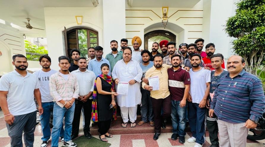 *अगर पंजाब मे भाजपा सरकार होती तो हर बच्चे के घर स्कॉलरशिप पहुंचती-अविनाश चंद्र*