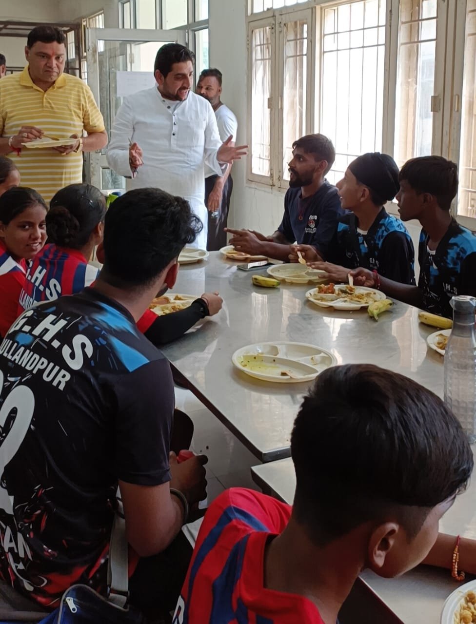 ਵਿਧਾਇਕ ਸ਼ੀਤਲ ਅੰਗੁਰਾਲ ਵਲੋਂ ਖਿਡਾਰੀਆਂ ਦੀ ਹੌਸਲਾ ਅਫਜ਼ਾਈ 