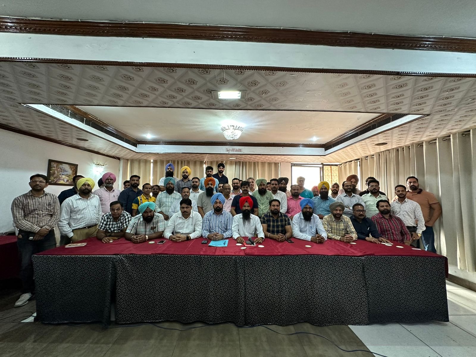 ਸਮੂਹ ਸੂਬਾਈ ਅਤੇ ਸਮੂਹ ਜਿਲਾ ਆਗੂ ਸਾਹਿਬਾਨ ਦੀ ਇੱਕ ਮੀਟਿੰਗ ਹੋਈ