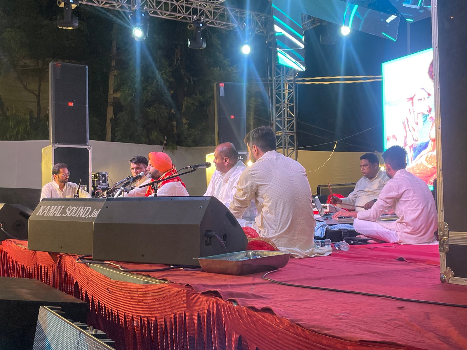 विनय मंदिर श्री कृष्ण जन्म अष्टमी बहुत धूमधाम से मनाई गई 