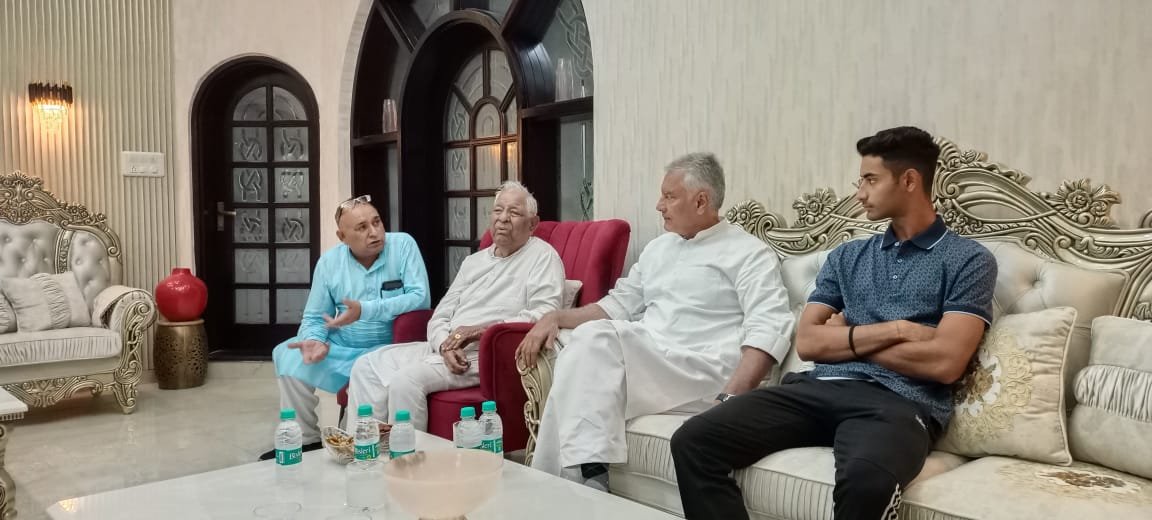 पूर्व सुनील जाखर नए कैबिनेट मंत्री पंजाब भगत चुन्नीलाल जी , से की मुलाकात