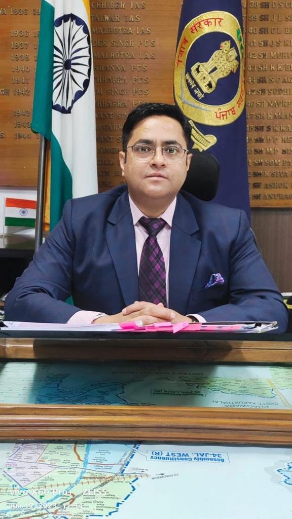 जिला मैजिस्ट्रेट ने जैन महापर्व संबतसरी के अवसर पर 19 सितंबर को मांस एवं अंडो की दुकानें बंद रखने का आदेश दिया है।