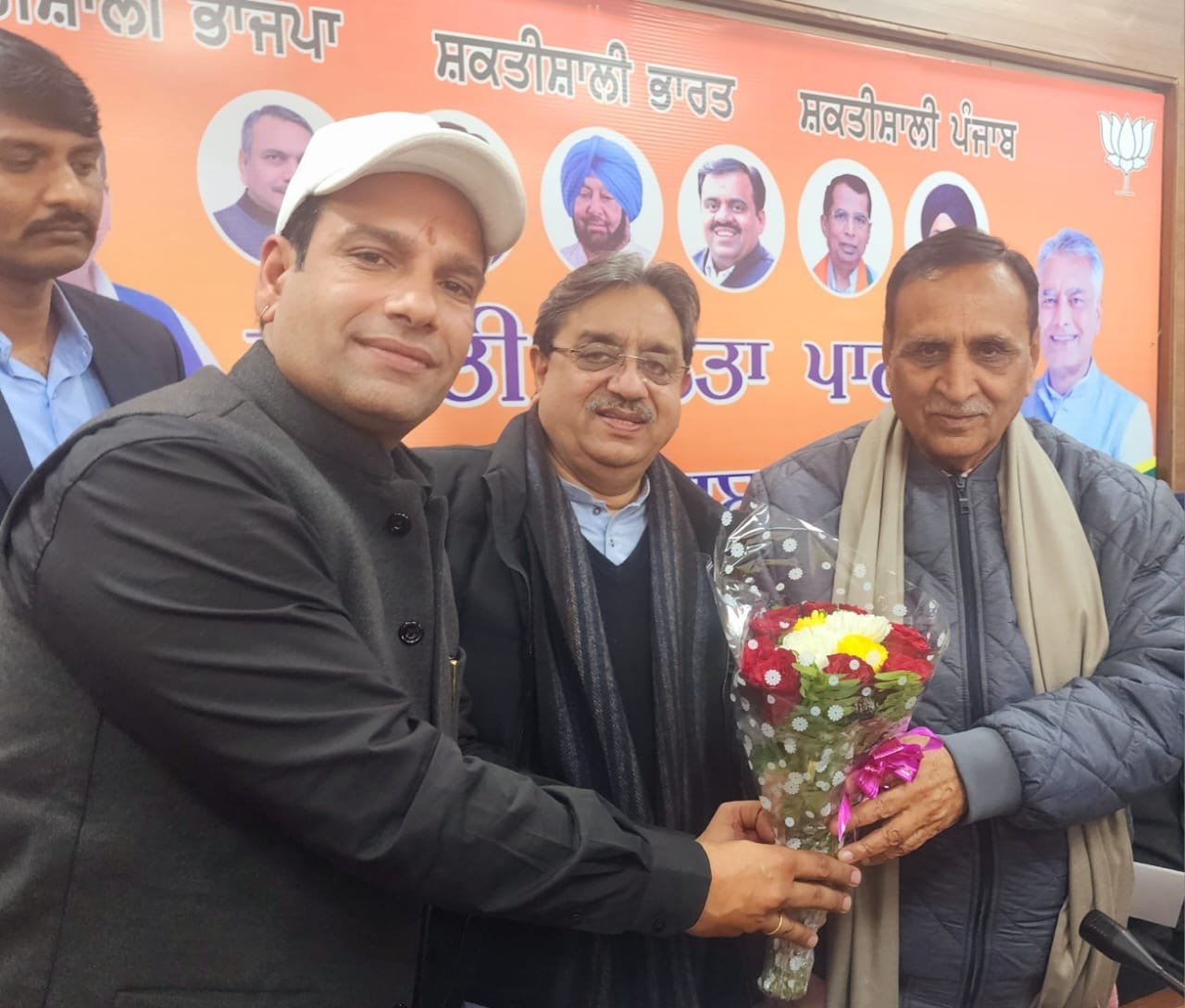 राकेश राठौर व सन्नी शर्मा ने भाजपा के प्रदेश प्रभारी एवं गुजरात के पूर्व मुख्यमंत्री विजय रुपाणी से की शिष्टाचार भेंट