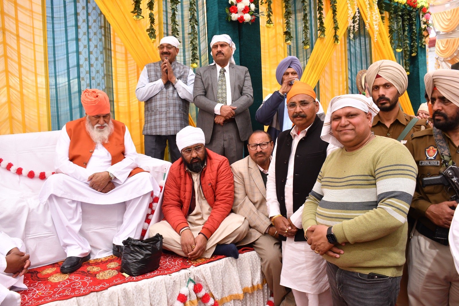 ਸ਼੍ਰੀ ਗੁਰੂ ਰਵੀਦਾਸ ਮਹਾਰਾਜ ਜੀ ਦੇ ਜਨਮ ਅਸਥਾਨ| ਕਾਂਸੀ ਬਨਾਰਸ| ਲਈ| ਟਰੇਨ ਰਵਾਨਾ 