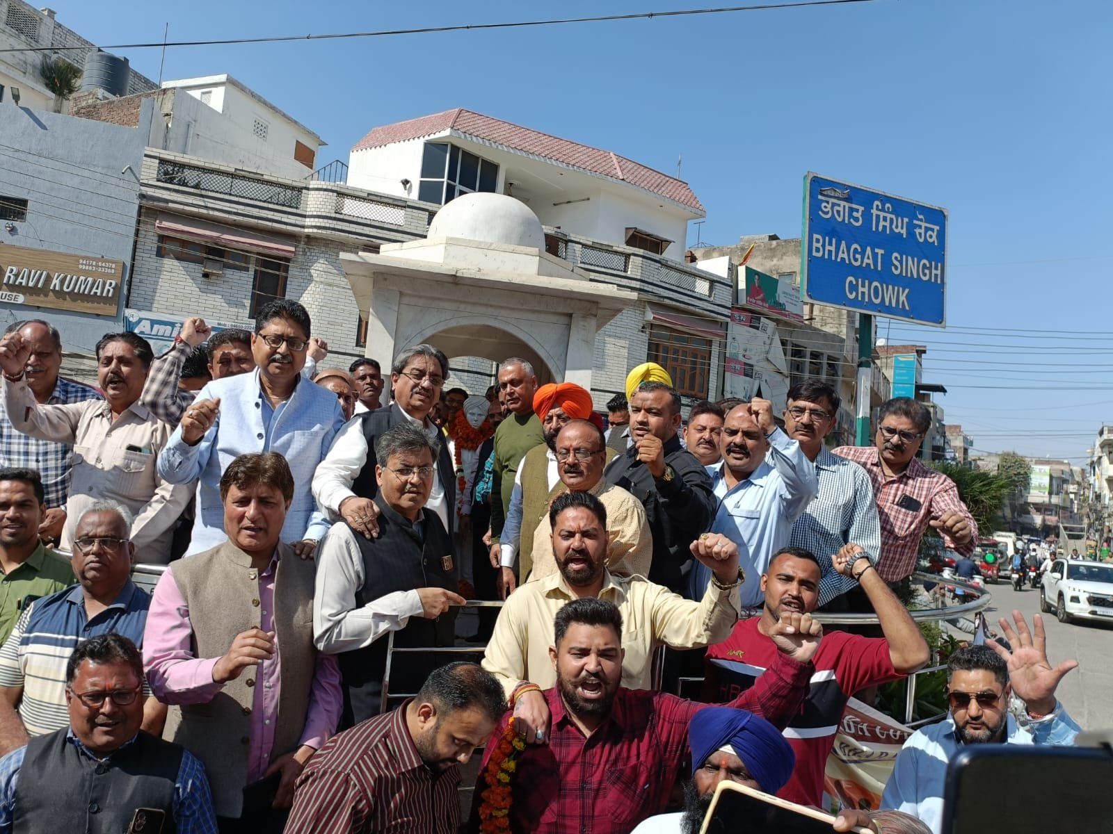 *युवा पीढ़ी के लिए तीनों क्रांतिकारी युगों युगों तक रहेंगे मार्गदर्शक--के डी भंडारी*