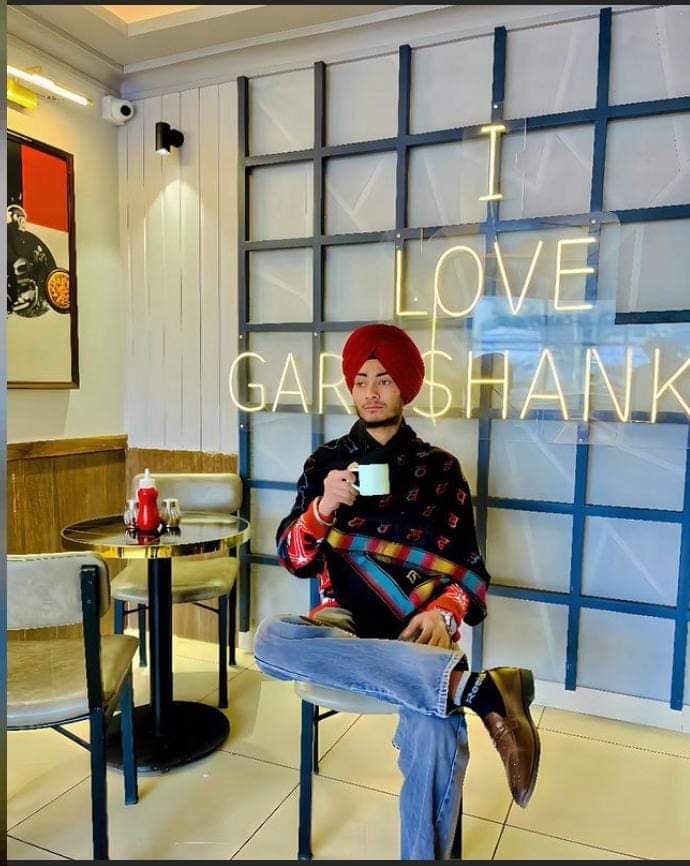 सड़क हादसे ने मां-बाप का इकलौता बेटा छीन लिया