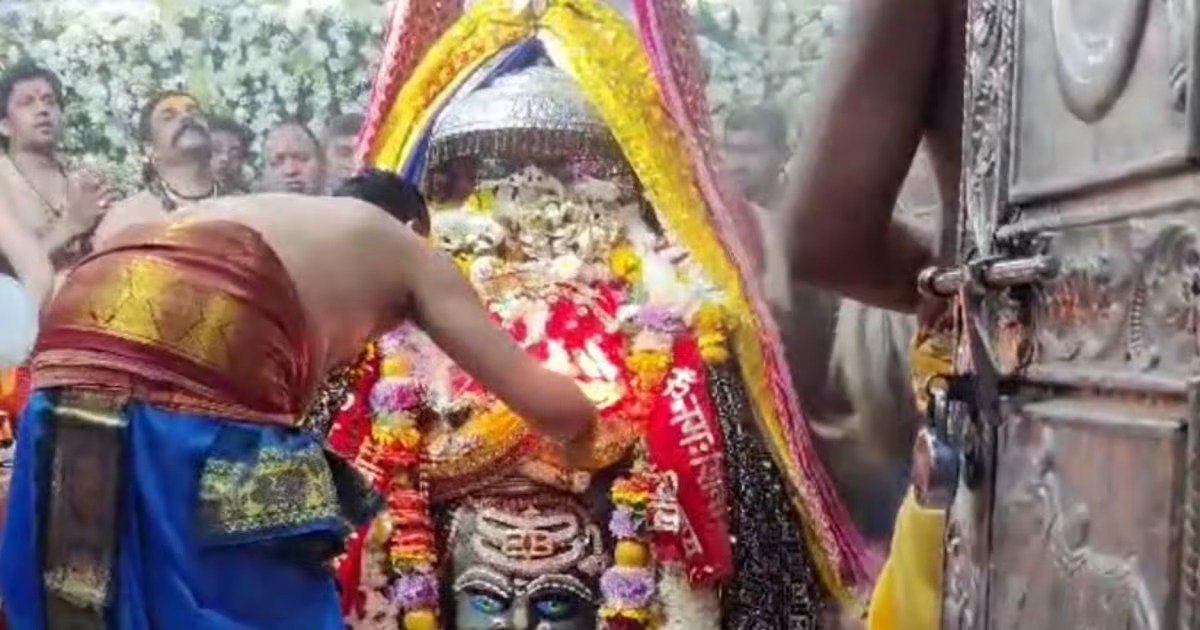 'भस्म आरती हो रही है, महिलाएं घूंघट डालें..,' कहने वाले महाकाल भक्त की मौत