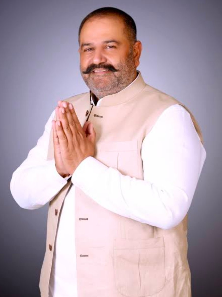 बाबा भीमराव अंबेडकर की जयंती पर  सांसद सुशील रिंकु ने साथियों सहित बाबा साहिब को  श्रद्धासुमन अर्पित किए