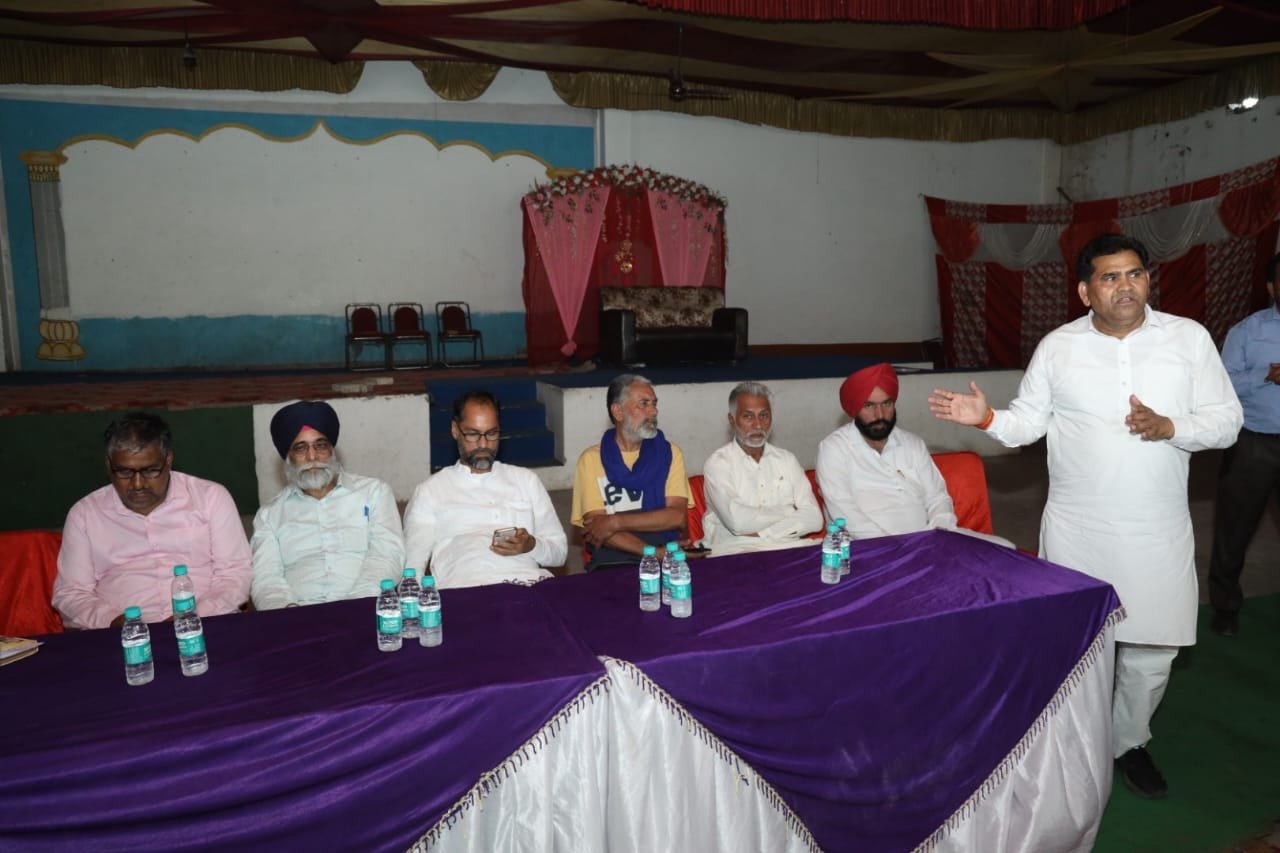 पवन टीनू ने आज फिल्लौर विधानसभा क्षेत्र के गांवों का दौरा