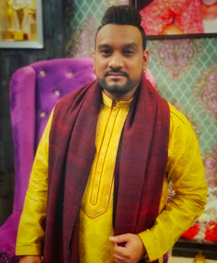 "पंजाब के मशहूर गायक मास्टर सलीम के घर हुई चोरी''