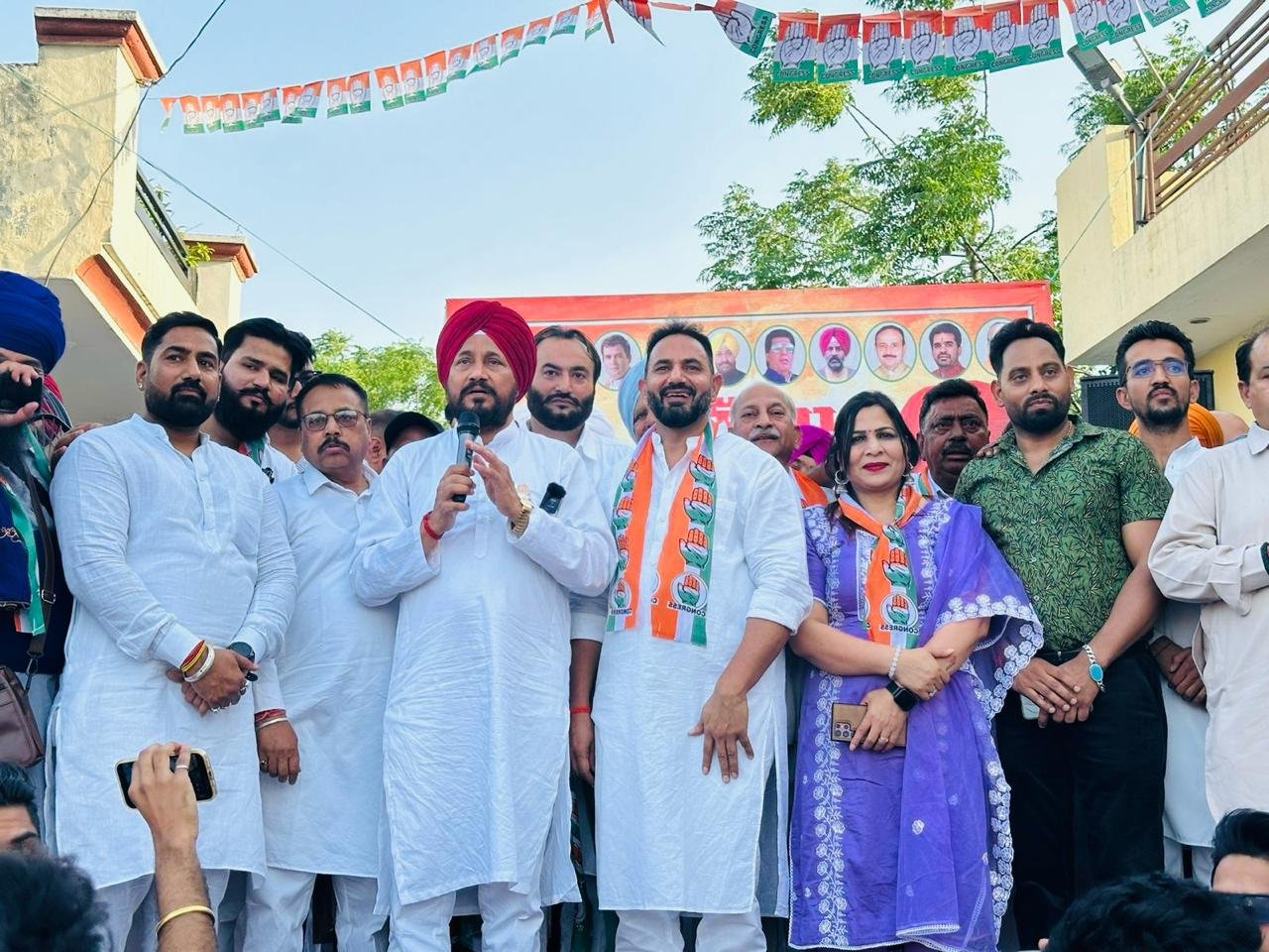 "मनु वड़िग और परवीना मनु ने की कांग्रेस पार्टी में वापसी"