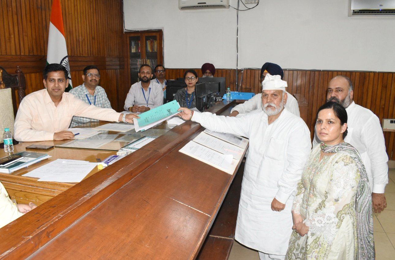 ਅਕਾਲੀ ਦਲ ਦੇ ਲੋਕ ਸਭਾ ਉਮੀਦਵਾਰ ਸ. ਮਹਿੰਦਰ ਸਿੰਘ ਕੇਪੀ ਨੇ ਦਾਖਲ ਕੀਤੇ ਨਾਮਜ਼ਦਗੀ ਦੇ ਕਾਗਜ