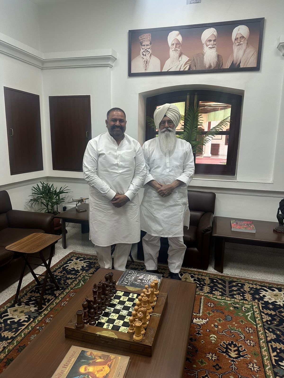 *सुशील रिंकू ने डेरा ब्यास के प्रमुख बाबा गुरिंदर सिंह ढिल्लों से लिया जीत का आशीर्वाद*