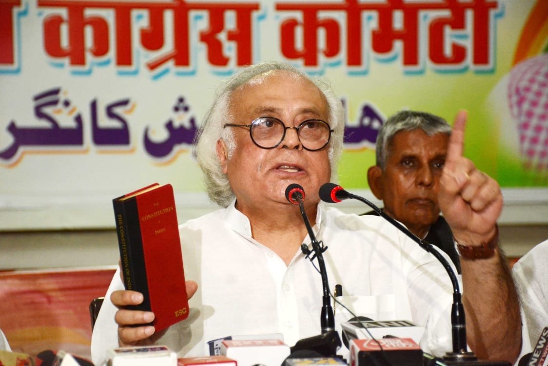  *दस किलो अनाज, महिलाओं को एक लाख व किसानों को एमएसपी देने के शपथ के साथ आगे बढ़ रही कांग्रेस: सलमान खुर्शीद*