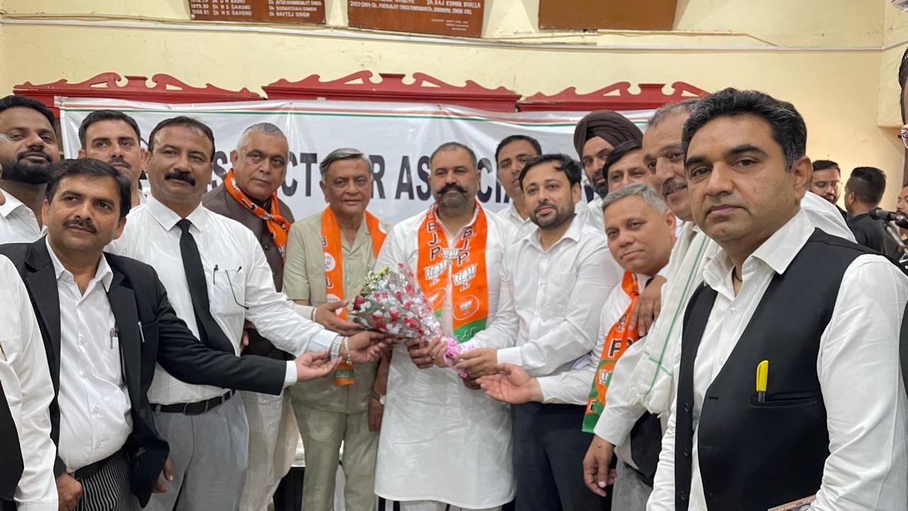 ਜਲੰਧਰ ਦੇ ਵਕੀਲਾਂ ਨੇ ਸੁਸ਼ੀਲ ਰਿੰਕੂ ਦਾ ਸਮਰਥਨ ਕੀਤਾ 