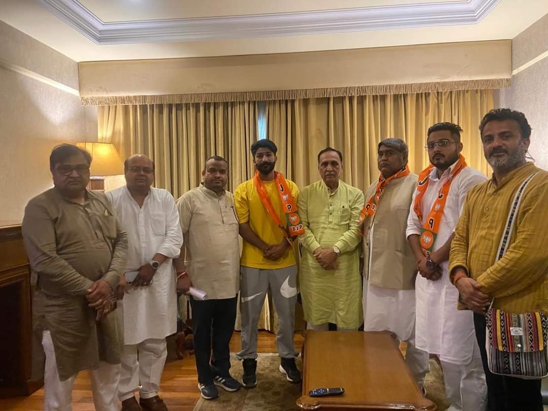 *आदमपुर हलके से भाजपा ने दिया विरोधियों को बड़ा झटका,विधानसभा चुनाव लड़ चुके पंजाब लोक कांग्रेस पार्टी के नेता जगदीश कुमार जस्सल और अमित बत्रा ने भाजपा की ज्वाइन*