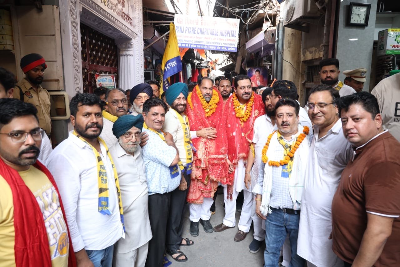 *जालंधर पश्चिम विधानसभा क्षेत्र से बड़ी संख्या में भाजपा और कांग्रेस नेता आप में शामिल हुए