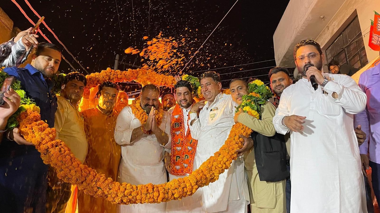 ਭਾਰਗਵ ਕੈਂਪ ਦੇ ਚੱਪਲੀ ਚੌਕ ਵਿੱਚ ਭਾਜਪਾ ਦੀ ਜਨਸਭਾ ਇੱਕ ਵਿਸ਼ਾਲ ਰੈਲੀ ਵਿੱਚ ਬਦਲ ਗਈ।