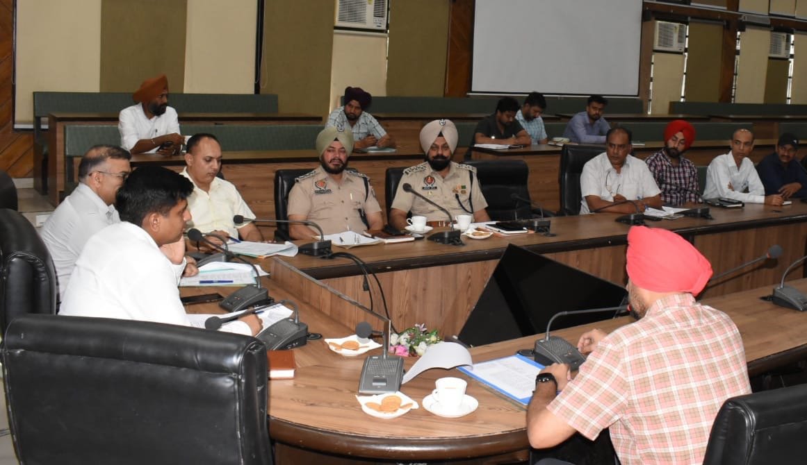 ਡਿਪਟੀ ਕਮਿਸ਼ਨਰ ਨੇ ਸਤਿਗੁਰੂ ਕਬੀਰ ਜੀ ਦੇ ਪ੍ਰਗਟ ਦਿਵਸ ਸਮਾਗਮ ਤੇ ਸ਼ੋਭਾ ਯਾਤਰਾ ਦੀਆਂ ਤਿਆਰੀਆਂ ਦਾ ਲਿਆ ਜਾਇਜ਼ਾ