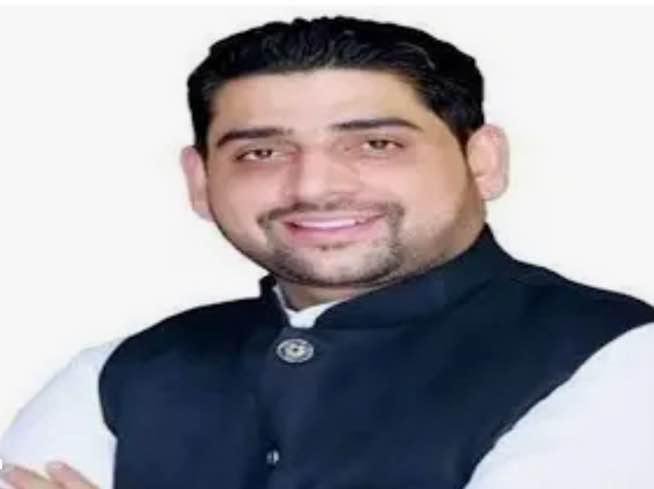 "भाजपा की तरफ से नगर निगम कमिश्नर गौतम जैन के खिलाफ कारवाई शिकायत दर्ज"