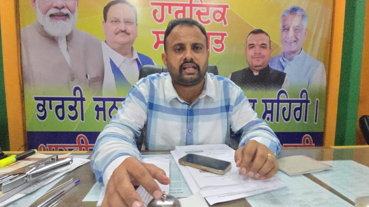 *मोदी सरकार ने देश के युवाओ, महिलाओं,व्यापारियों  को मजबूत करने वाला बजट पेश किया-अशोक सरीन हिक्की*