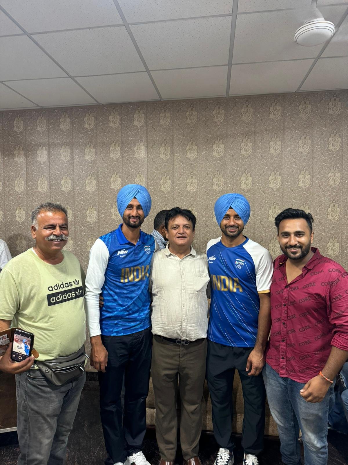 Hockey Team Grand Welcome At Amritsar Airport