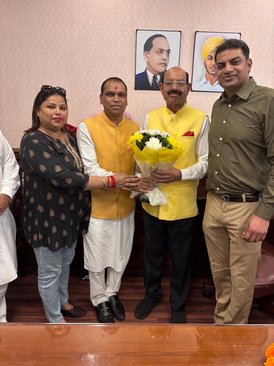 जगदीश समराए ने कैबिनेट मंत्री मोहिन्दर भगत को मंत्री पद सम्भालने पर दी वधाई।