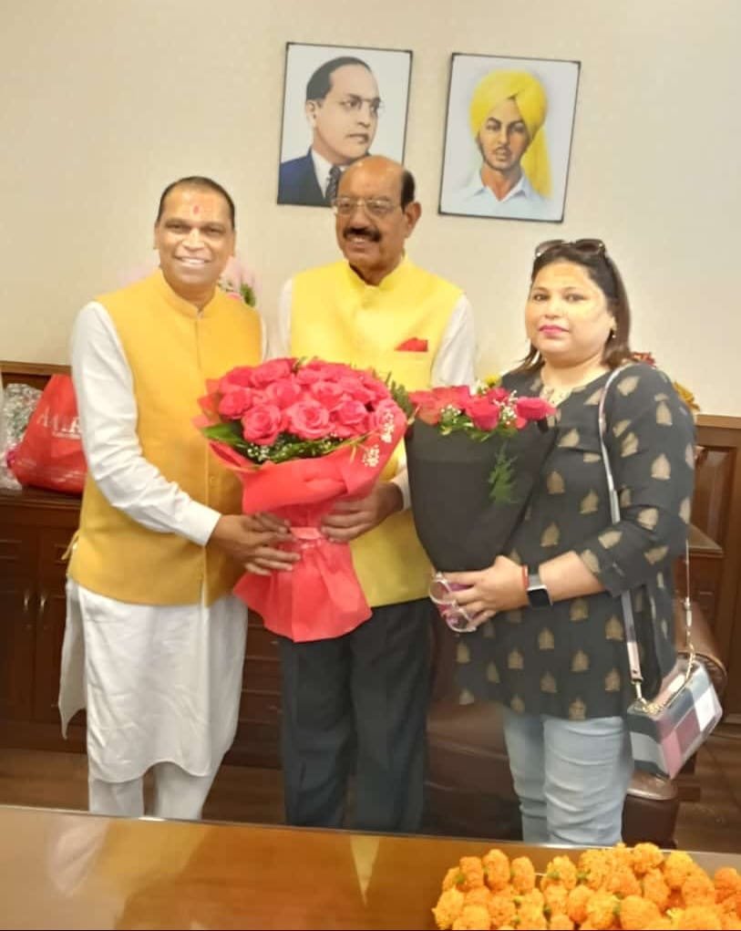 कैबिनेट मंत्री महेंद्र भगत को जगदीश समराय और आशा रानी समराय ने दी बधाई और शुभकामनाएं!