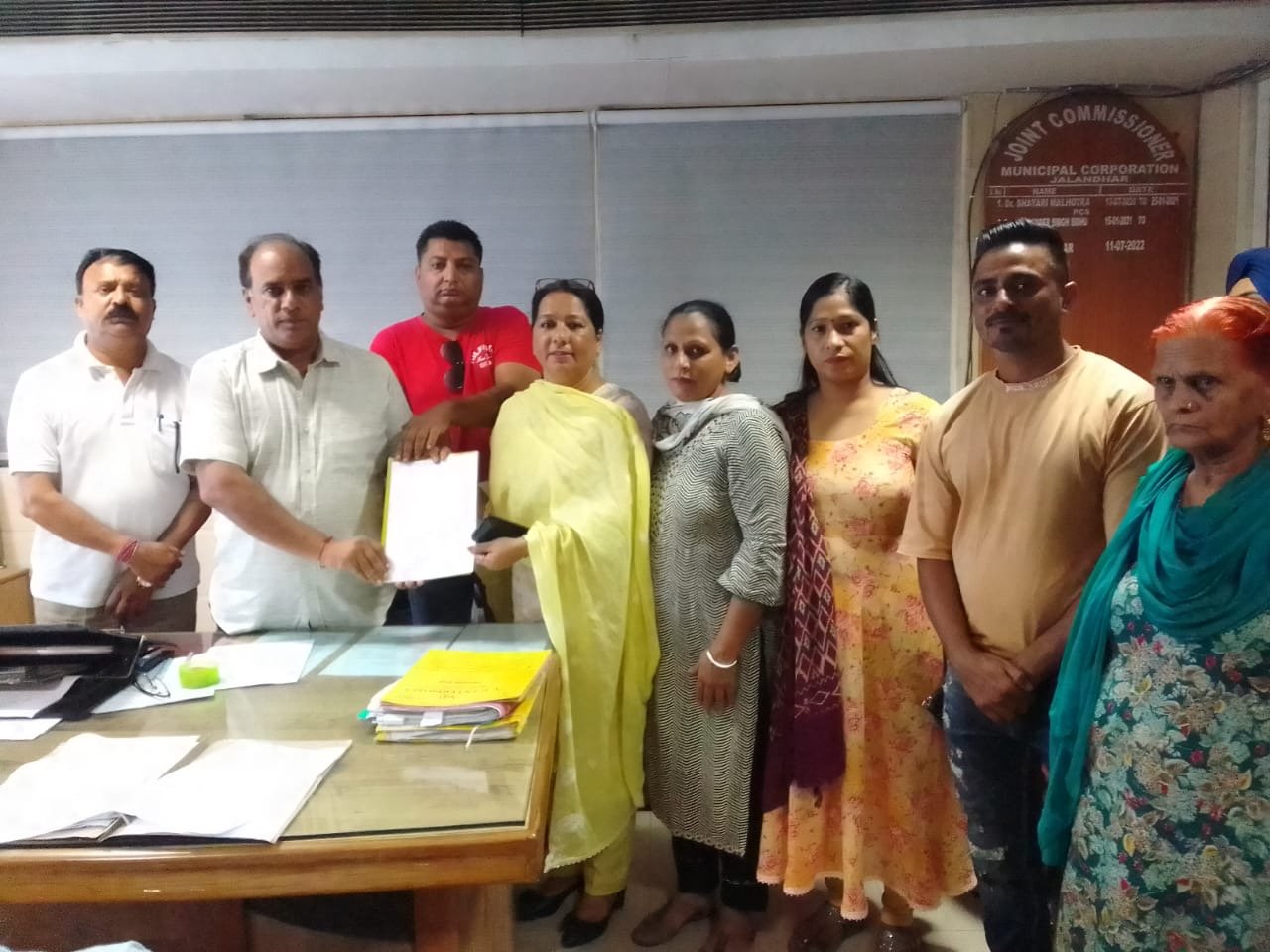 ਵਾਰਡ ਨੂੰ 65 ਦੇ ਗਾਂਧੀ ਕੈਂਪ ਮੁਹੱਲੇ ਵਿੱਚ ਨਹੀ ਆ ਰਹੀ ਪੀਣ ਵਾਲੇ ਪਾਣੀ ਦੀ ਸਪਲਾਈ।