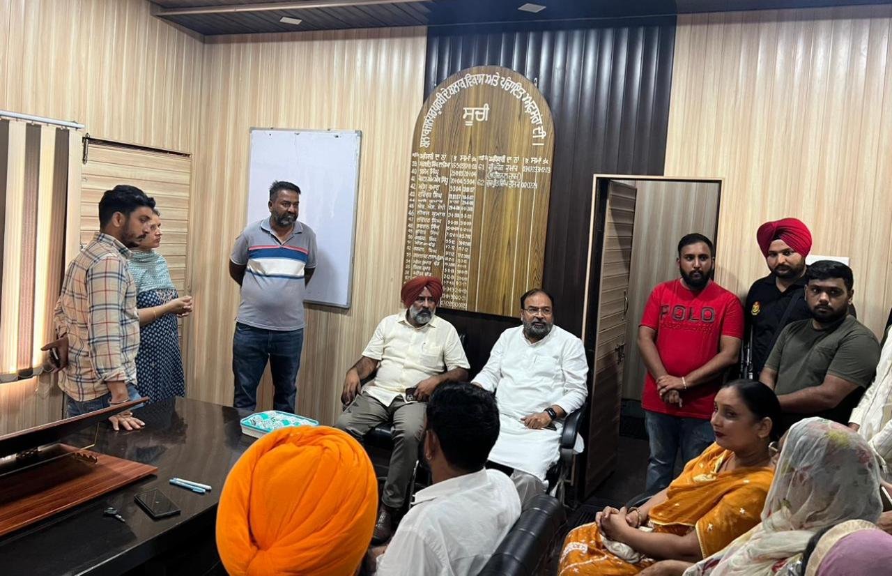 ਪੰਚਾਇਤੀ ਚੋਣਾਂ ਲਈ ਕਾਂਗਰਸੀਆਂ ਨੂੰ ਐਨ.ਉ.ਸੀ  ਨਾ ਦਿੱਤੇ ਜਾਉਣ ਦਾ ਕਾਂਗਰਸੀਆ ਨੇ ਲਾਇਆ ਇਲਜ਼ਾਮ