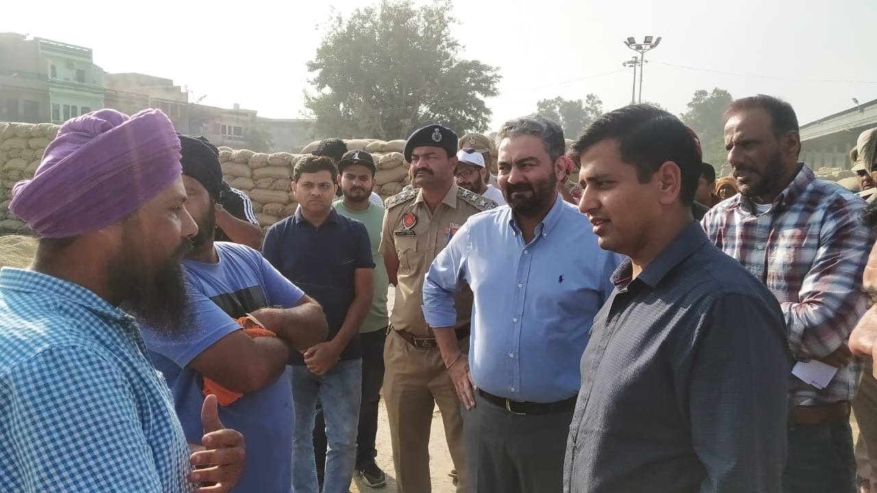 - *DC and SSP conducts surprise checking at grain markets to oversee paddy procurement*