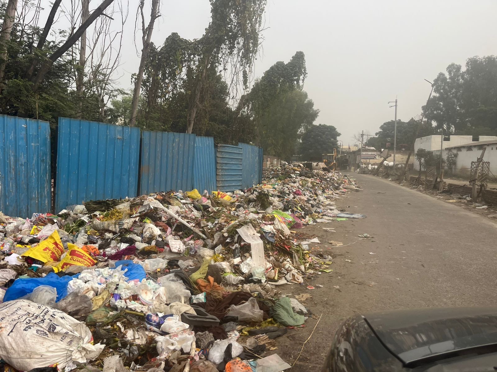 ਮਾਡਲ ਟਾਊਨ ਸ਼ਿਵਪੁਰੀ ਕੂੜੇ ਦੇ ਡੰਪ ਨੂੰ ਪੱਕੇ ਤੌਰ ਤੇ ਬੰਦ ਕੀਤਾ ਜਾਣ ਦਾ ਪ੍ਰਬੰਧ ਨਹੀਂ ਹੋ ਰਿਹਾ। 