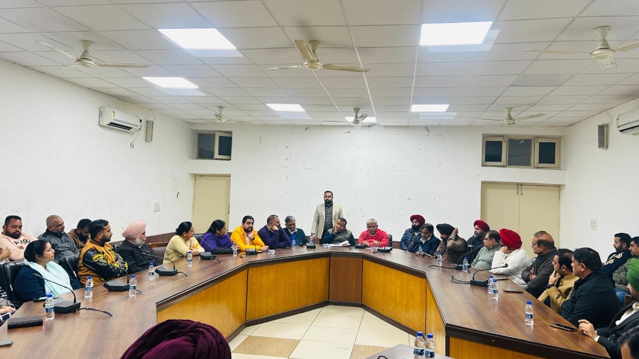 *भाजपा प्रदेश संगठन मंत्री ने जालंधर के भाजपा के नवनिर्वाचित पार्षदों के साथ की बैठक*