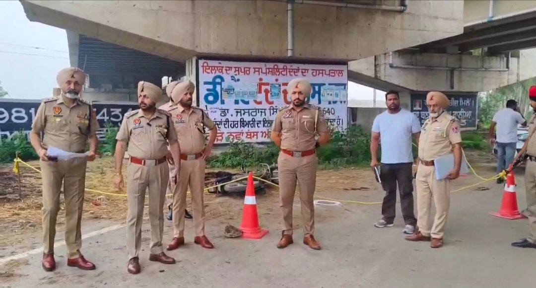 पुलिस और गैंगस्टरों के बीच मुठभेड़, दोनों ओर से चली गोलियां  फायरिंग में दोनों बदमाश घायल 