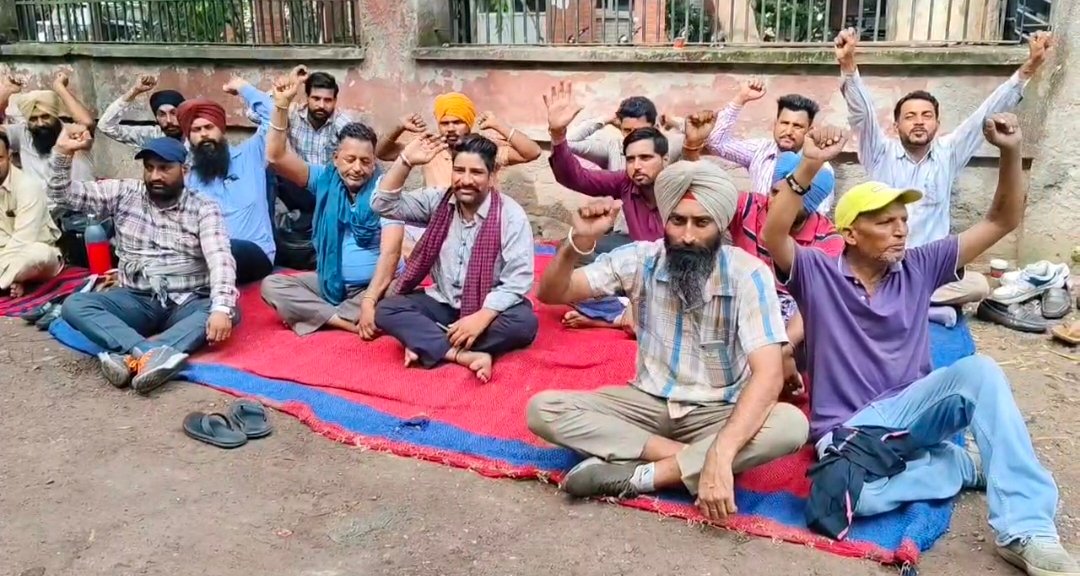 सफर करने से पहले पढ़ लें ये खबर, पंजाब में 3 दिन नहीं चलेंगी पीआरटीसी व रोडवेज की बसें  बैंक और डाकघर भी रहेंगे बंद