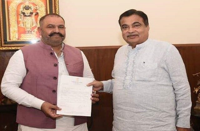 ROB की मांग को लेकर केंद्रीय मंत्री से मिले रिंकू