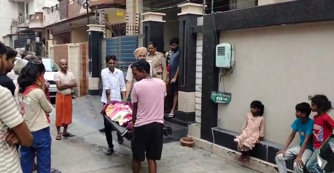 जालंधर में 18 वर्षीय युवती ने आत्महत्या कर जीवन लीला की समाप्त   पढ़ें पूरी खबर 