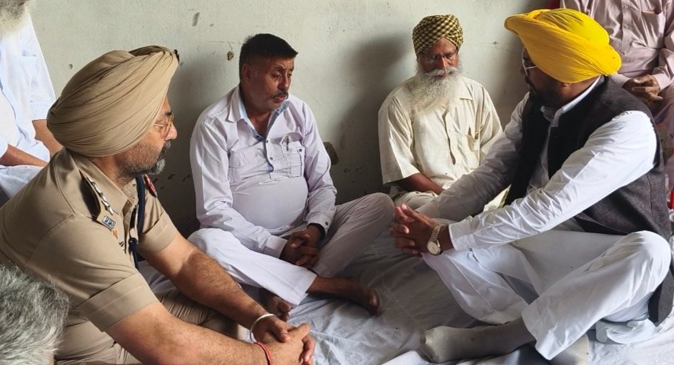 जालंधर फौजा सिंह के घर पहुंचे पूर्व मंत्री कुलदीप धालीवाल    पढ़ें पूरी खबर