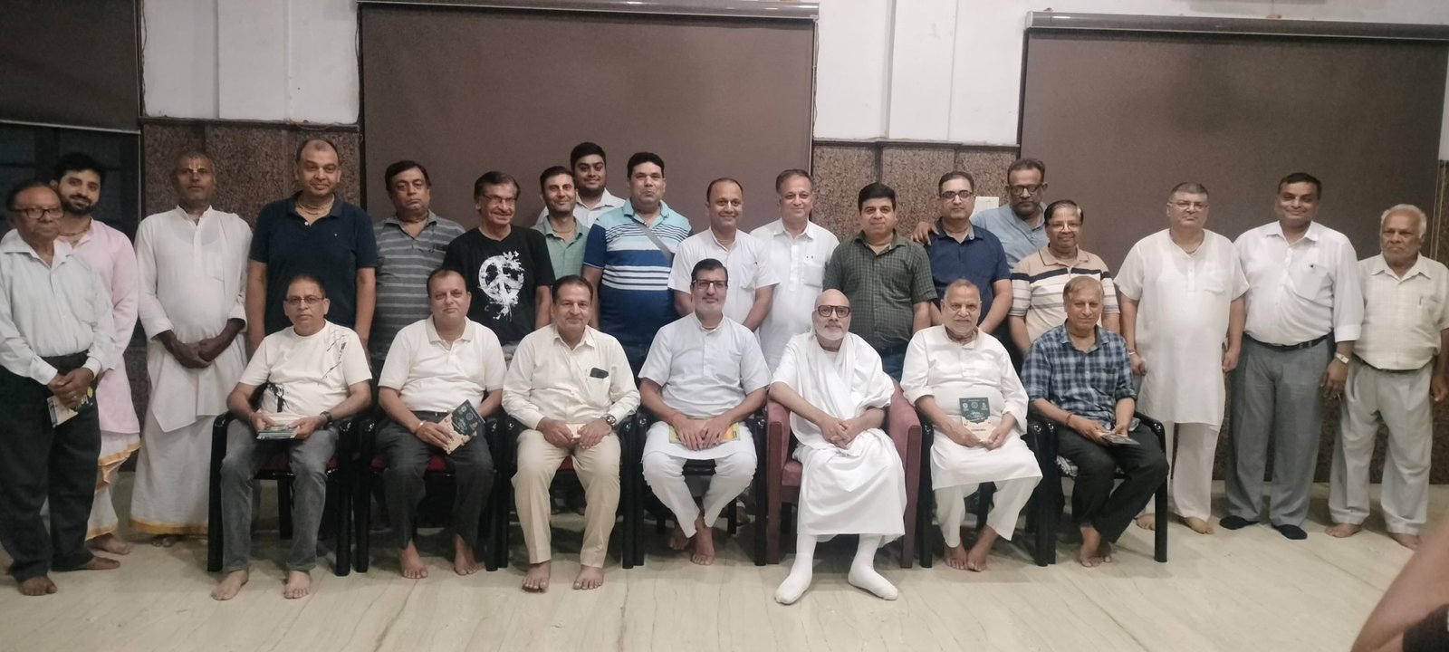 श्री राधा माधव मंदिर में झूला महोत्सव व जन्माष्टमी को लेकर विशेष बैठक आयोजित