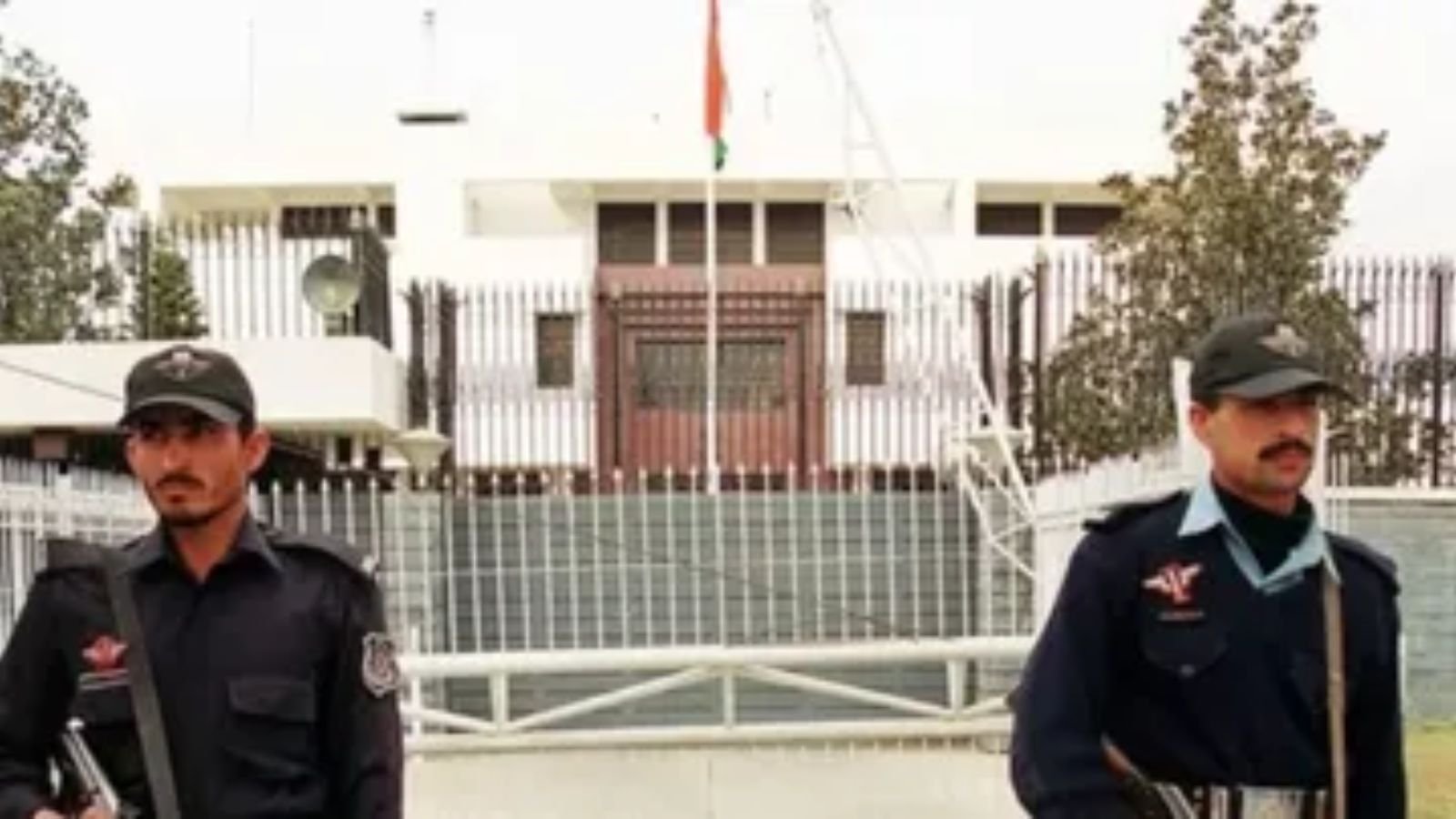 पाकिस्तान नहीं आ रही अपनी हरकतों से बाज, अब भारत के खिलाफ चली यह चाल 