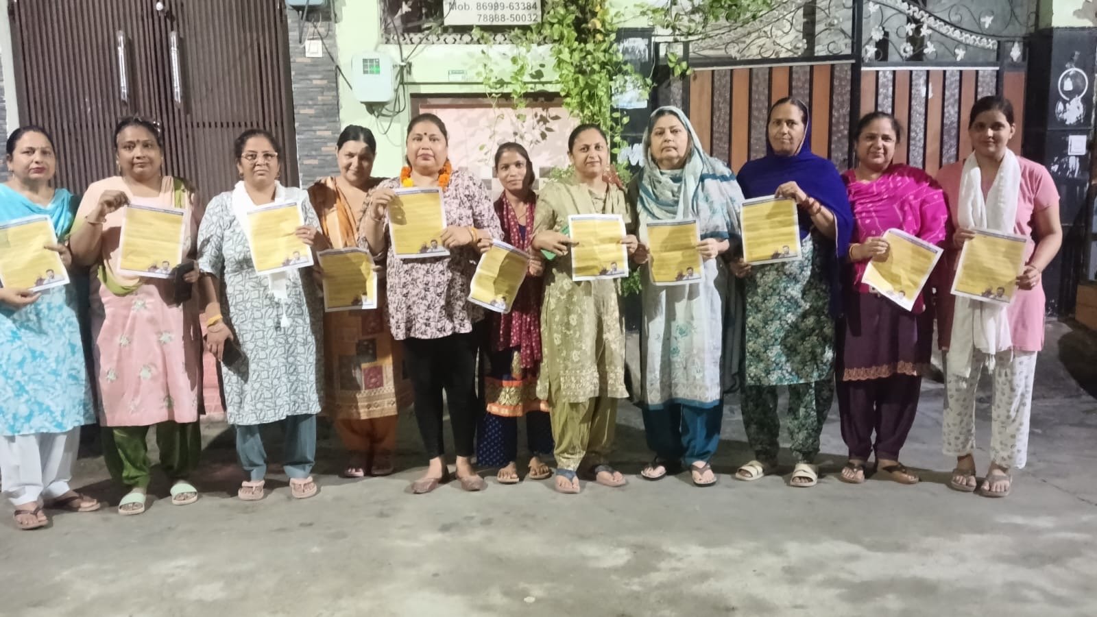 *वार्ड नं 61 में केंद्र सरकार की नीतियों  खिलाफ आशा रानी समराय ने एक विशाल मीटिंग का आयोजन किया*,