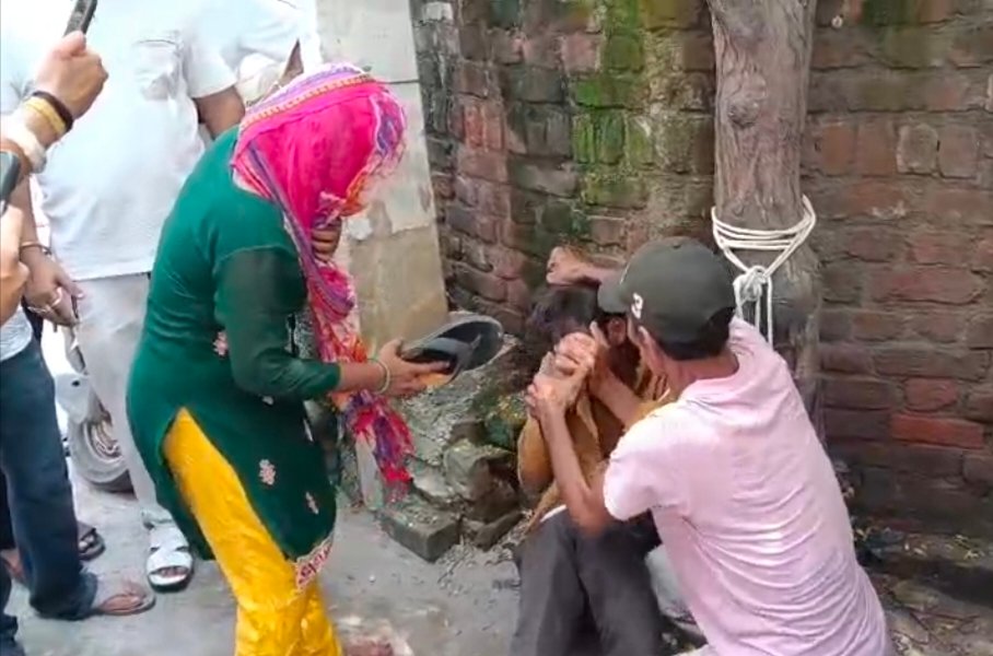 इस इलाके में चार साल की बच्ची को अगवा करने की कोशिश, लोगों ने पकड़ कर पीटा  किया पुलिस के हवाले   पढ़ें पूरी खबर 